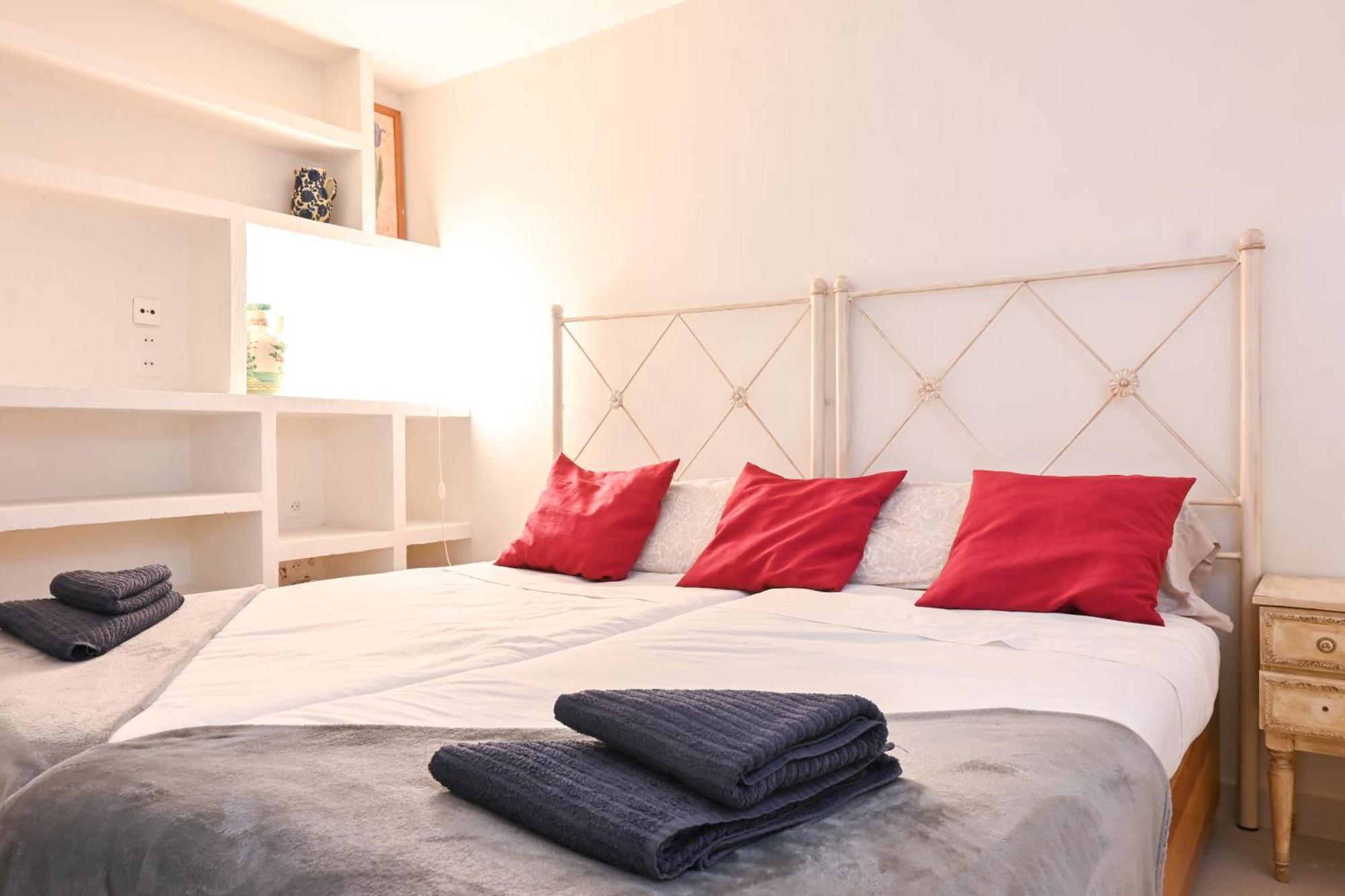 For You Rentals Alfonso XIII Apartment Temporal Axiii83 Madrid Exterior photo